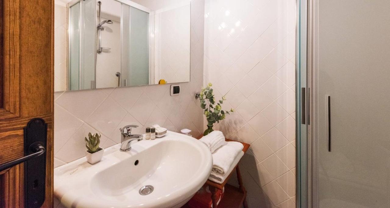 Rustico Ed Elegante Molina 3 By Holiday Solutions Orsenigo Dış mekan fotoğraf